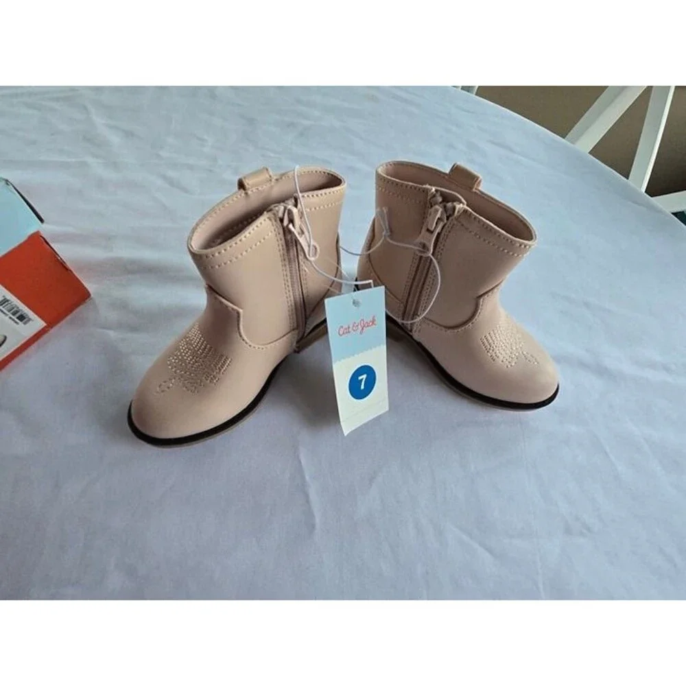 Cat & Jack Whitley Pink Western Ankle Boots - Girls size 7 - NEW